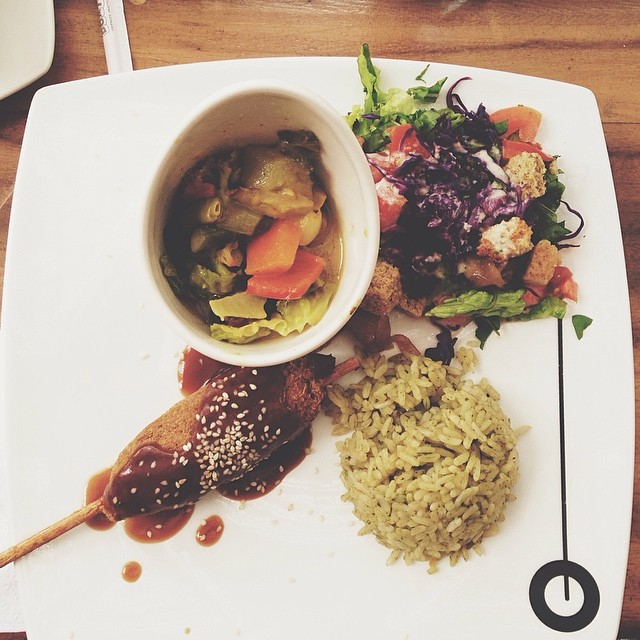 veggie veggie veggie. #vscocam #travel #foodporn #instalove #colombia #medellin #saludpan #veggie #loveanimals #yummy #vsco