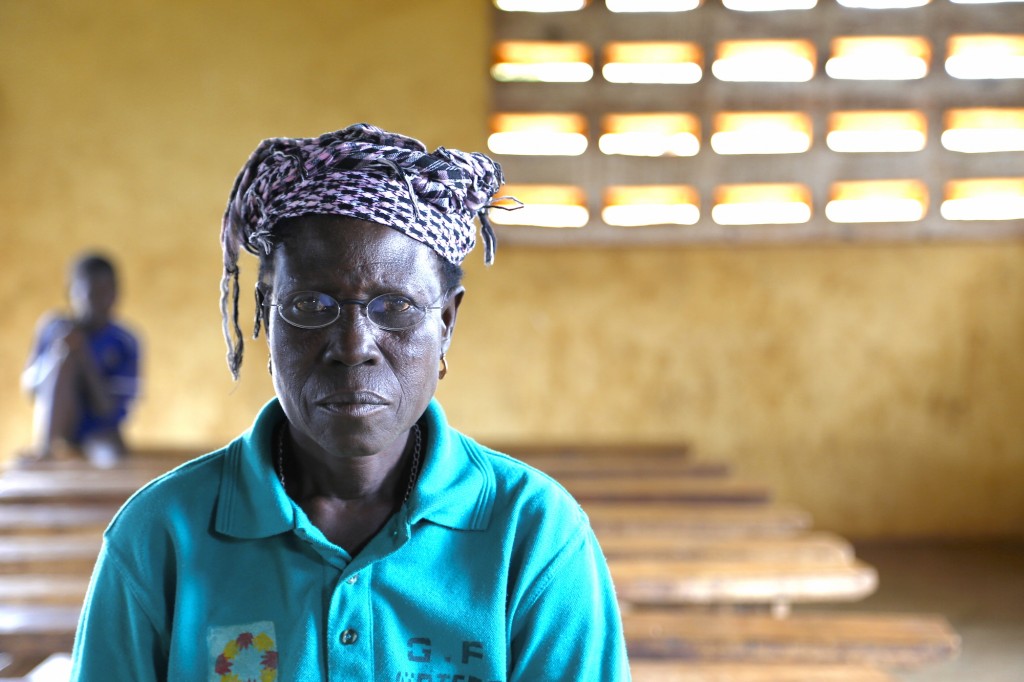 frau_afrika_onedollarglasses