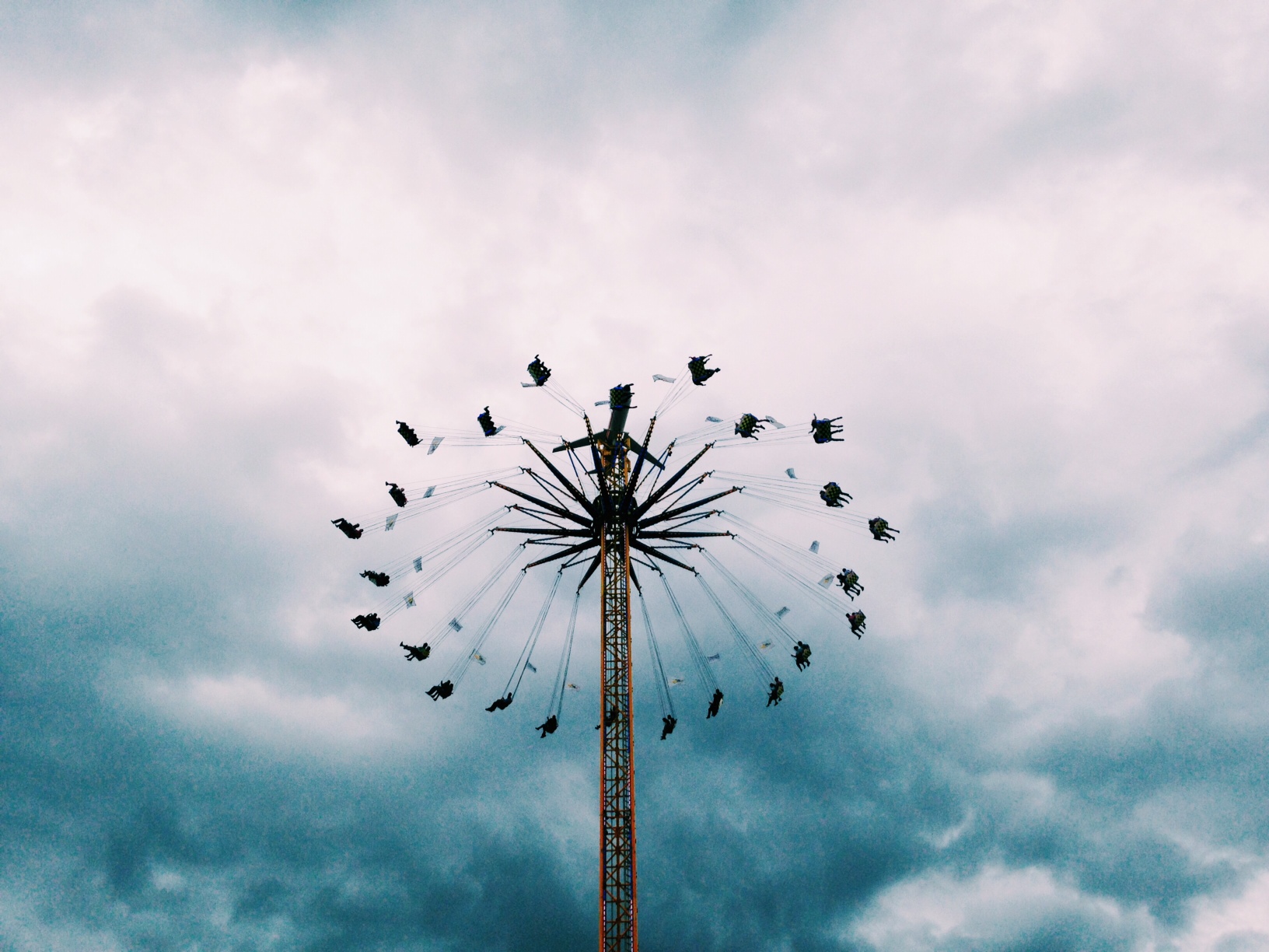 anidenkt_kettenkarousel