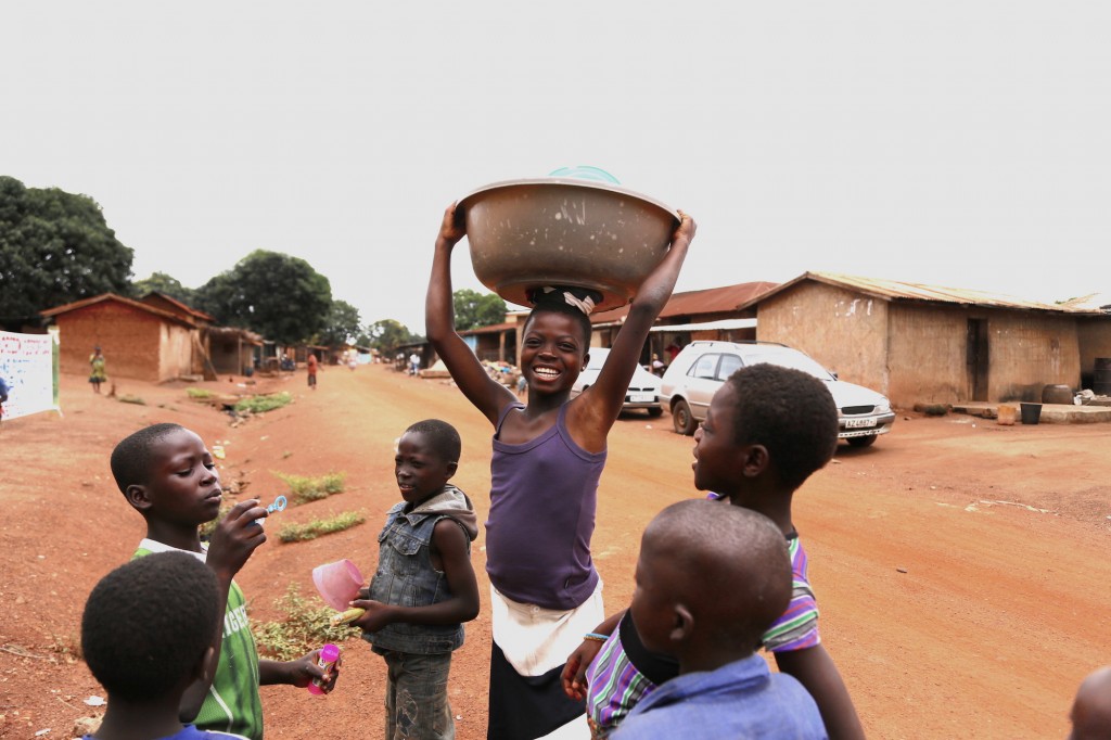 seifenblasen_kinder_afrika